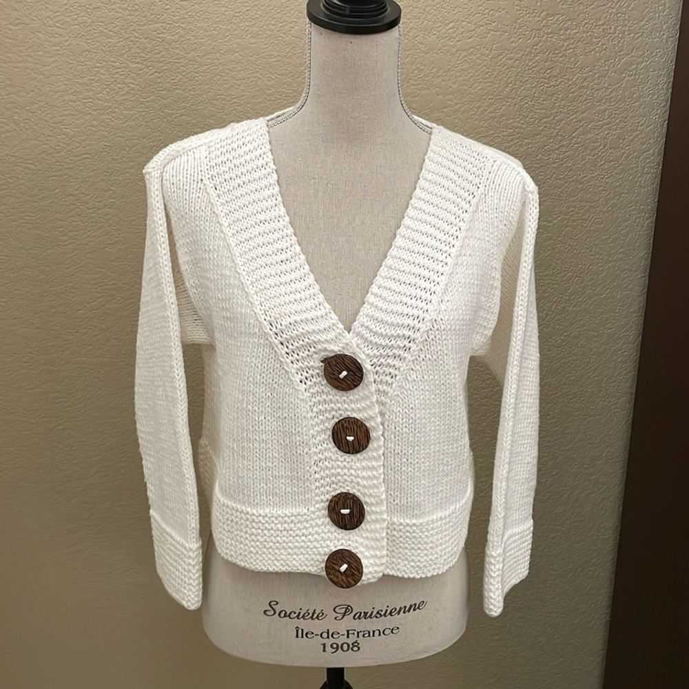 Pure Collection hand knit short white cardigan NWT size M/L